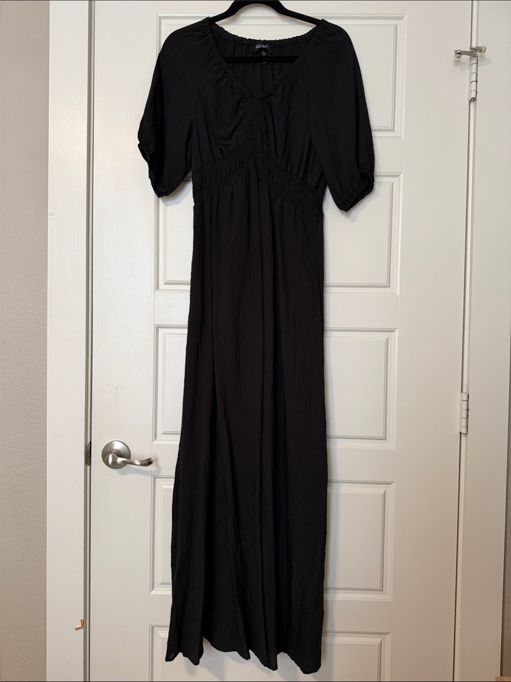 Ellen Tracy Black Maxi Dress with Puff Sleeves
